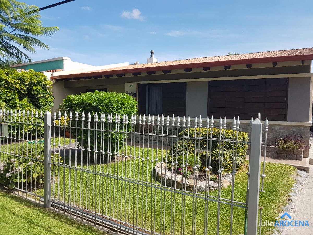Casa ID.648 - Hermosa casa con Piscina 