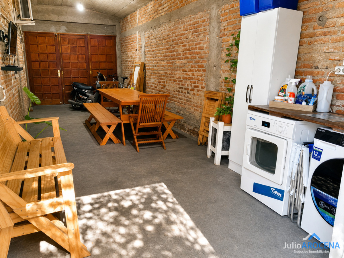 Casa ID.1433 - OPORTUNIDAD 3 CASAS EN UN SOLO PADRON BUENA RENTA ACTIVA 