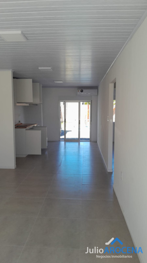 Casa ID.1385 - EXCELENTE UBICACION A ESTRENAR, 2 DORMITORIOS CON PISCINA