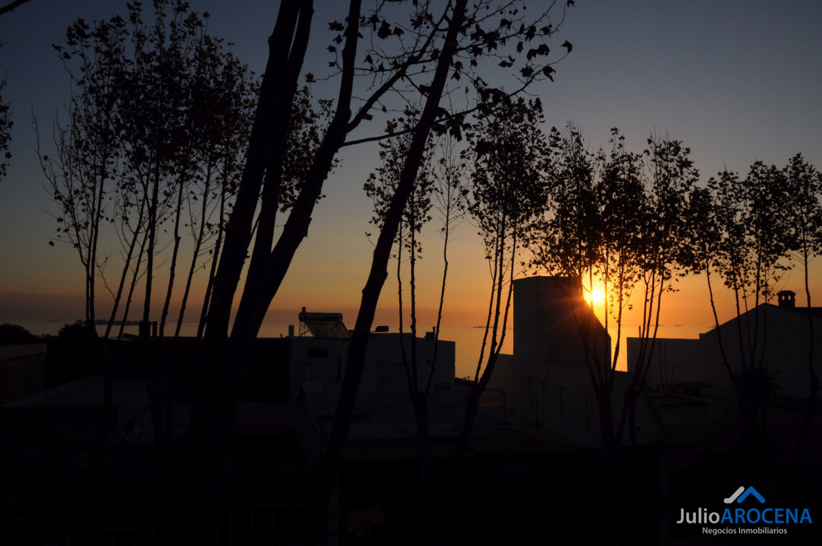 Casa ID.1355 - EXCELENTE OPORTUNIDAD DE INVERSION 