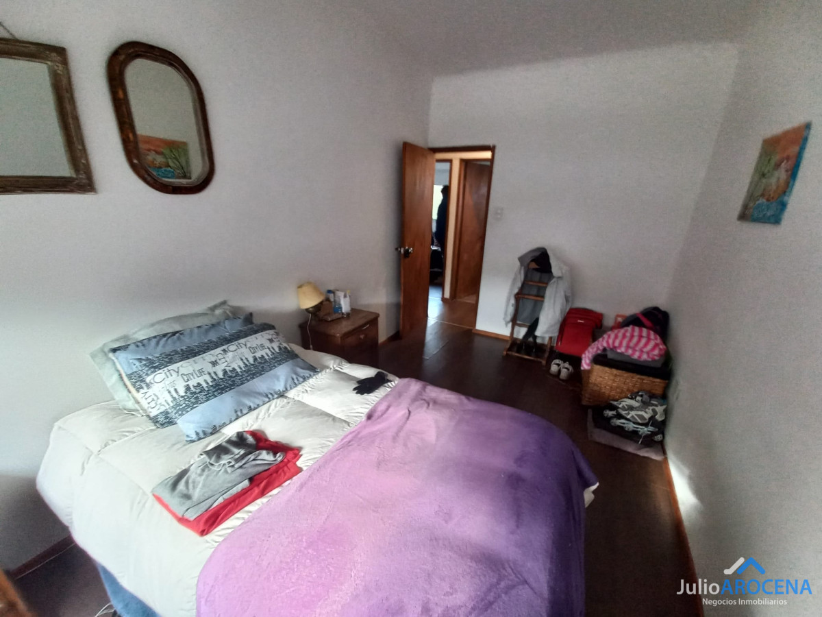 Casa ID.1200 - Casa en venta en las quintitas 3 dormitorios, uno en suite, 2 baños completos.