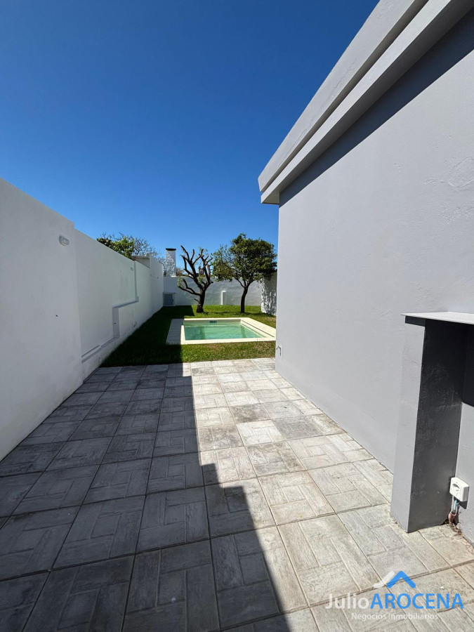 Casa ID.1317 - Hermosa Propiedad En Domingo Baque, A Una Cuadra De General Flores