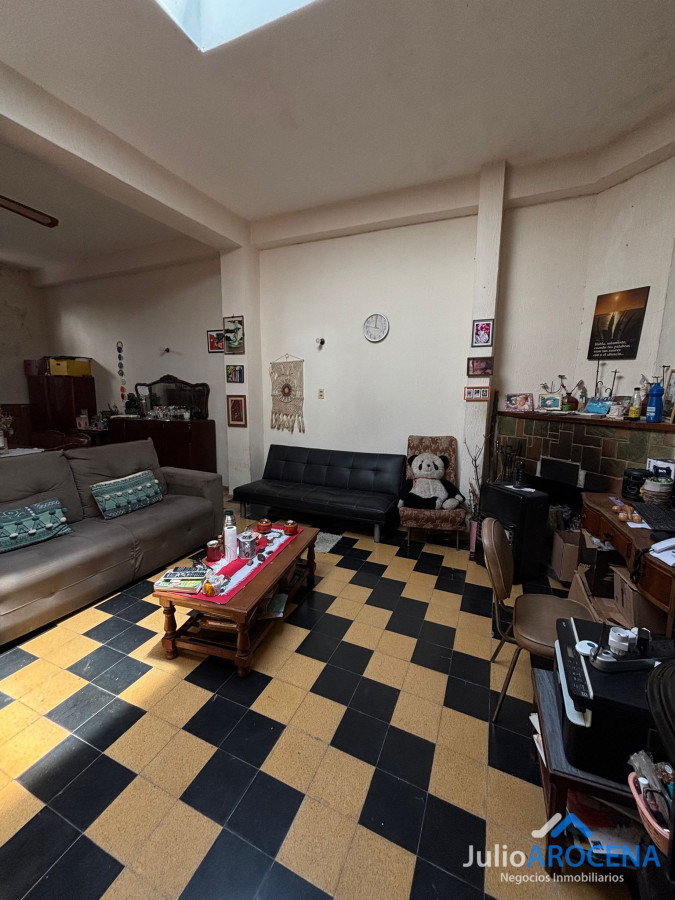 Casa ID.1299 - excelente propiedad centrica