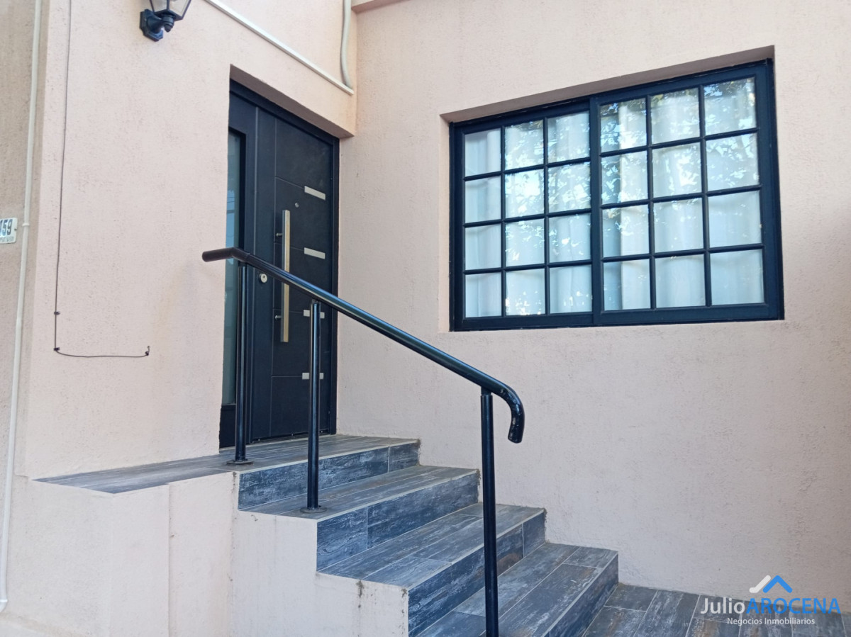 Casa ID.1440 - CASA DE 2 DORMITORIOS EN BARRIO CENTRO