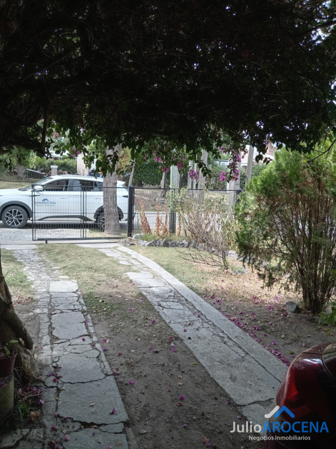 Casa ID.1381 - Hermosa vivienda en venta. Excelente oportunidad!!