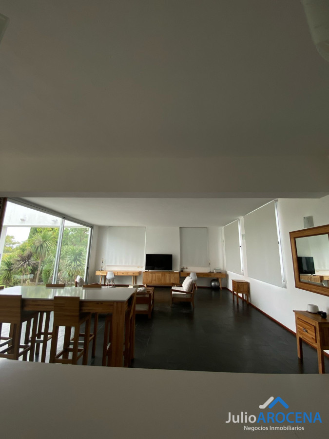 Casa ID.1237 - Moderna casa de 4 dormitorios con baños en suite, en barrio Privado