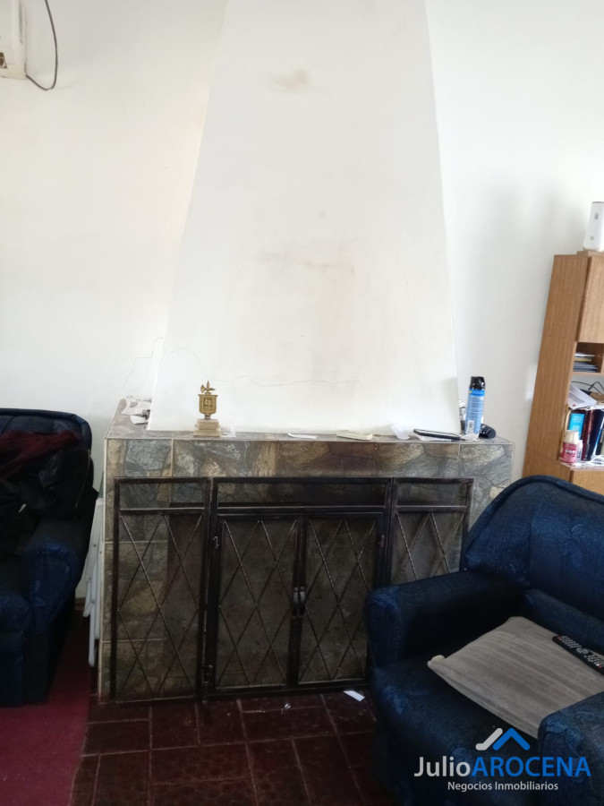 Casa ID.1276 - VENTA CASA DE DOS HABITACIONES CON GARAGE - JARDIN- PATIO- ESTUFA 