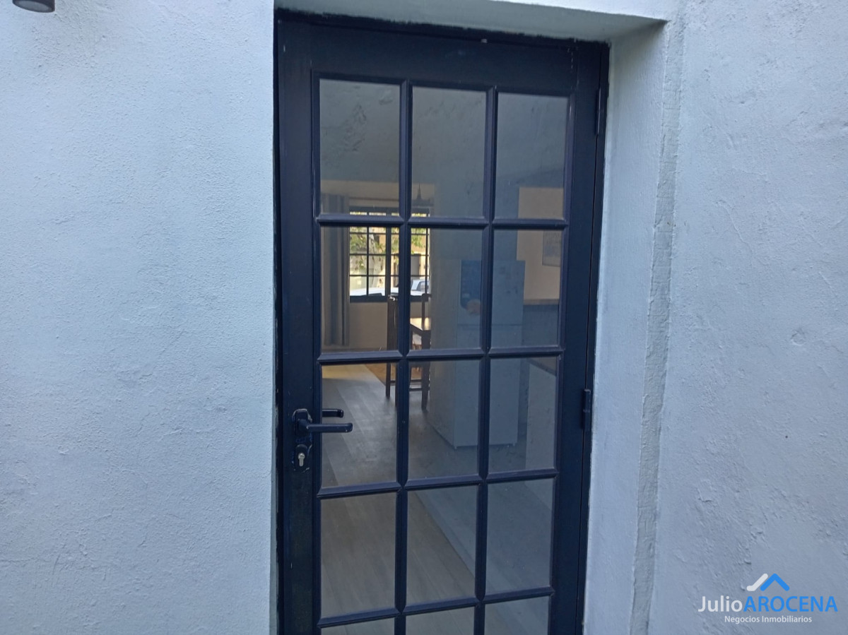 Casa ID.1440 - CASA DE 2 DORMITORIOS EN BARRIO CENTRO