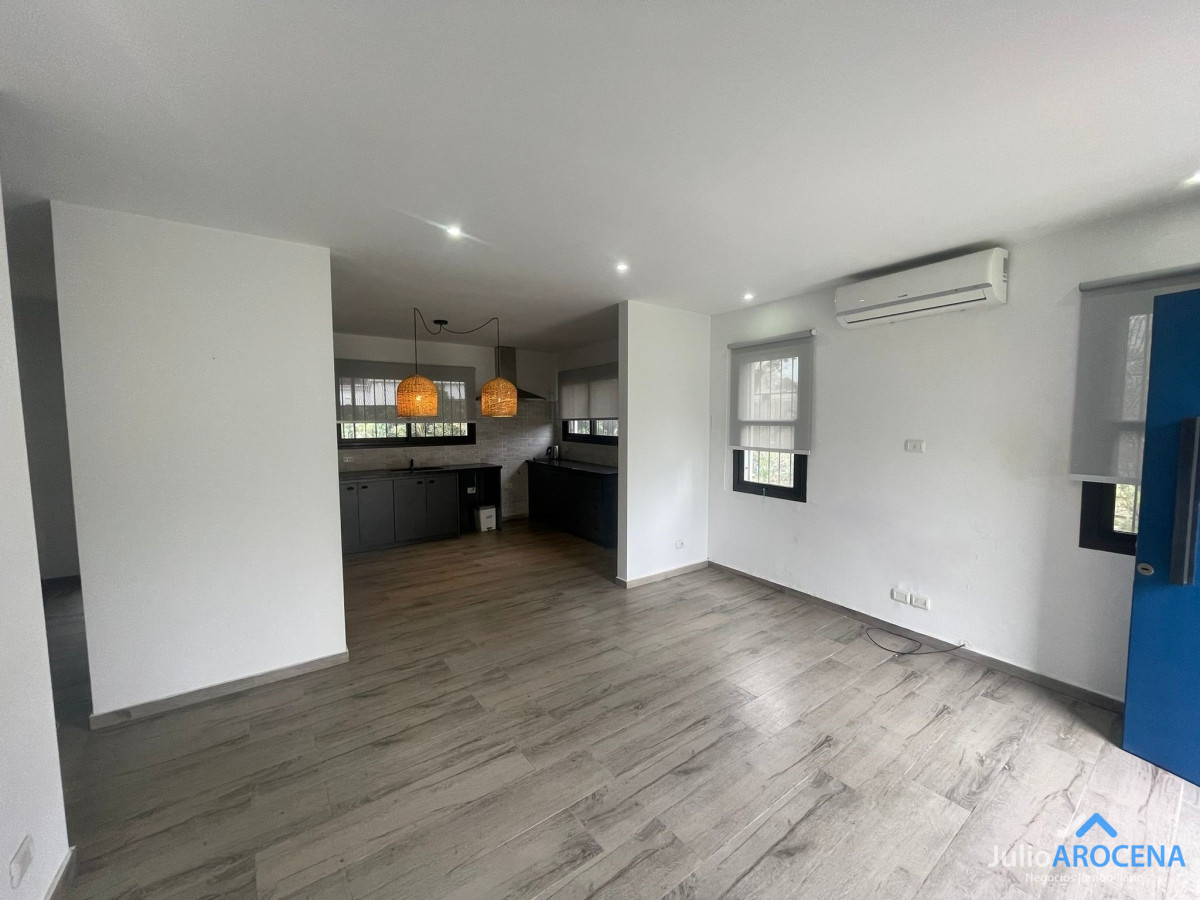 Casa ID.1101 - Espectacular Casa en Colonia - Oportunidad Única 