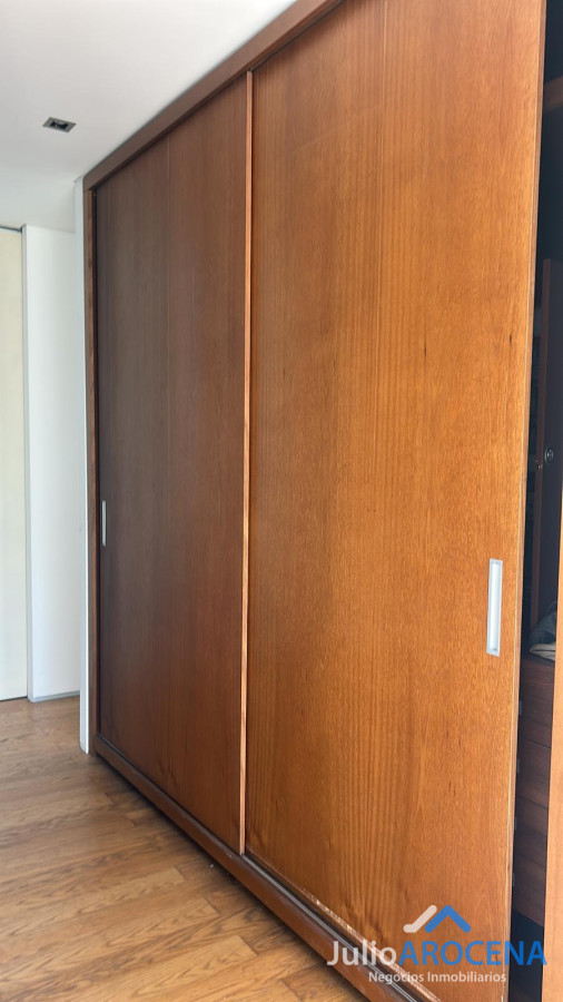 Casa ID.1321 - 🏡 ¡HERMOSA CASA A 5 CUADRAS DE GRAL. FLORES - COLONIA! ✨