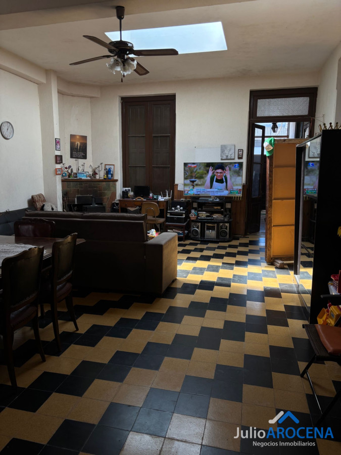 Casa ID.1299 - excelente propiedad centrica