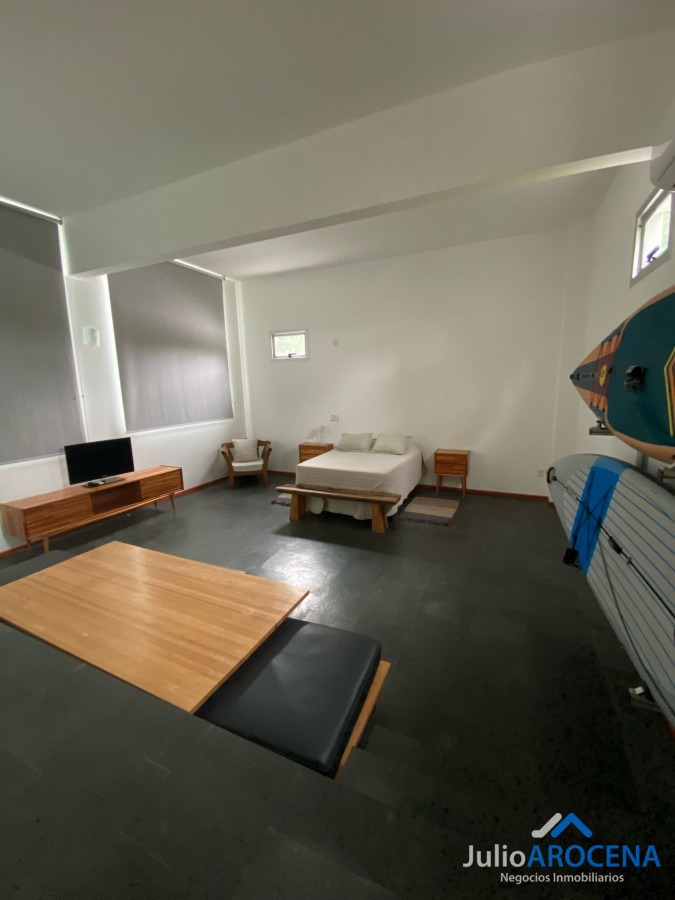 Casa ID.1237 - Moderna casa de 4 dormitorios con baños en suite, en barrio Privado