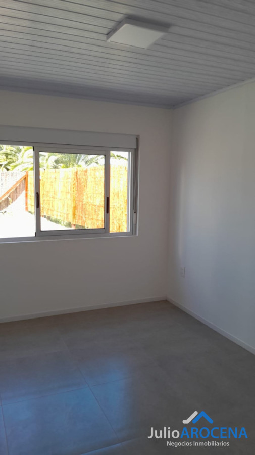 Casa ID.1385 - EXCELENTE UBICACION A ESTRENAR, 2 DORMITORIOS CON PISCINA