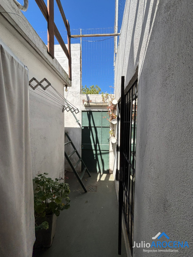 Casa ID.1373 - EXCELENTE UBICACION CENTRICA INVERSION O HABITAR