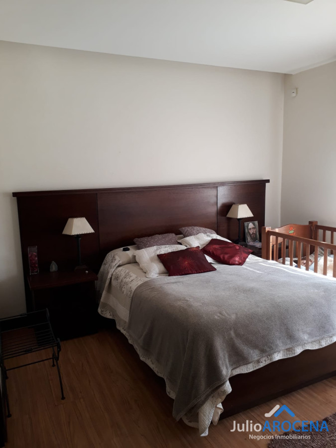 Casa ID.1061 - Impresionante Casa con Espacios Amplios y Acabados de Alta Calidad