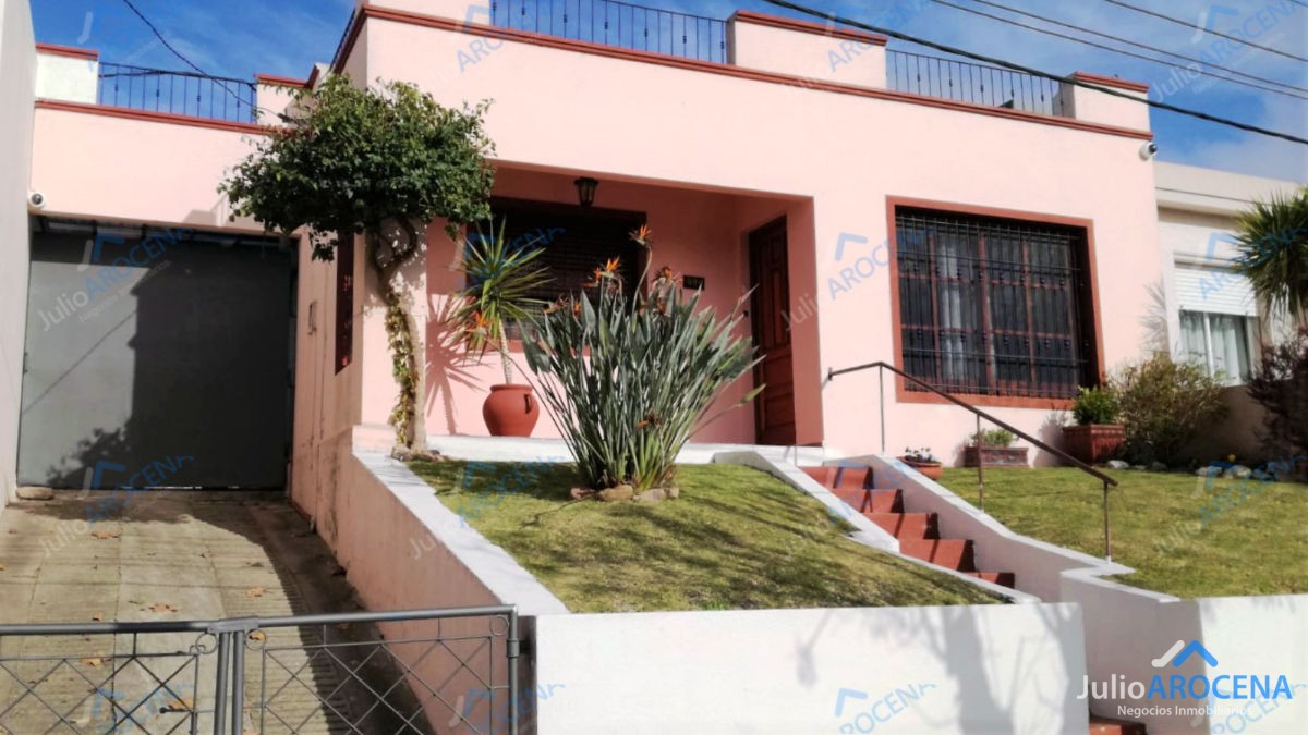 Casa ID.427 - Hermosa casa a metros de Rambla Costanera y Centro