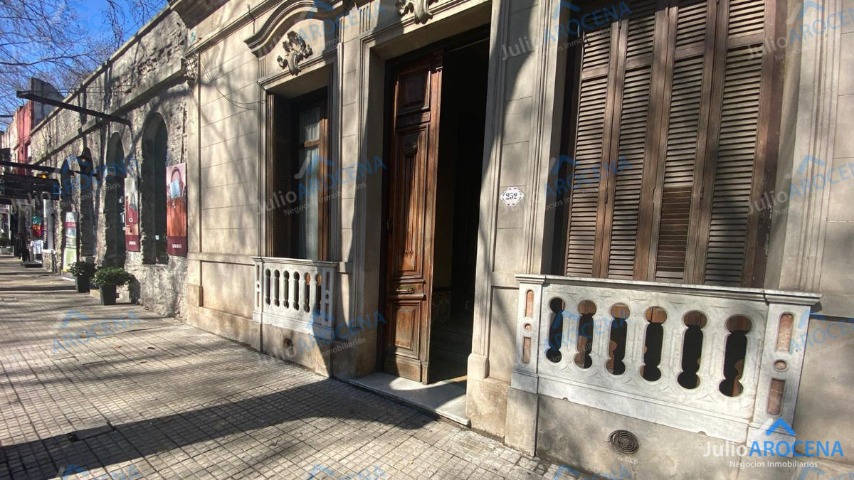 Casa ID.444 - Hermosa casa en venta de 5 dormitorios