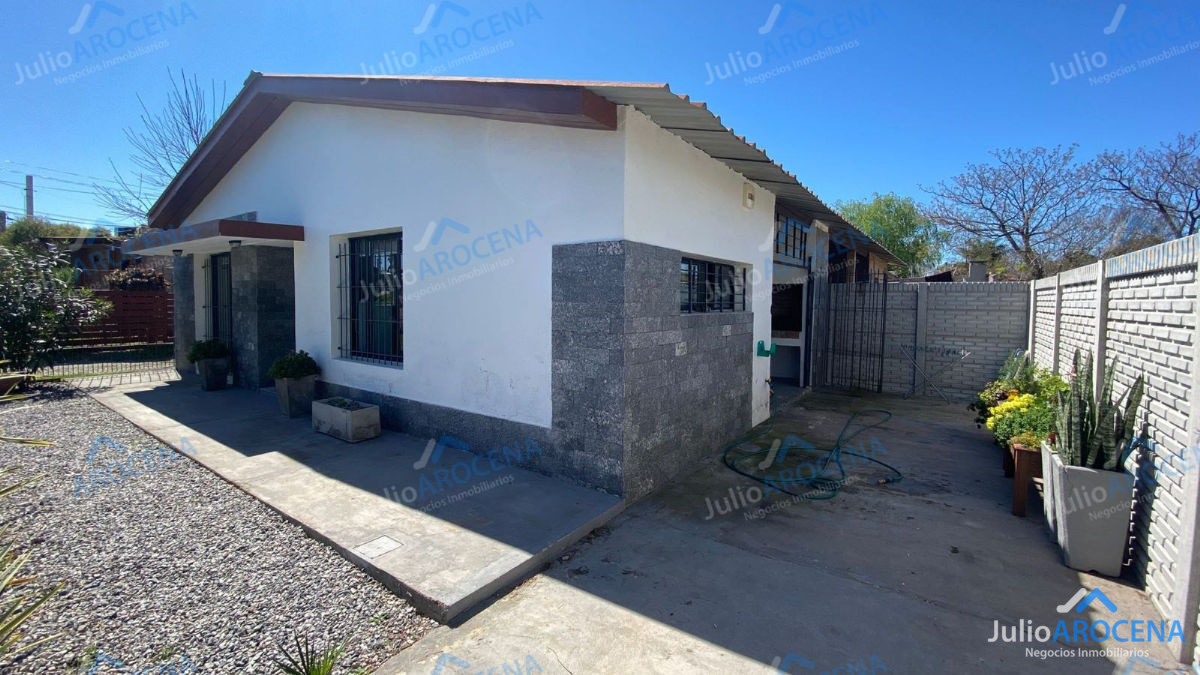 Casa ID.477 - Hermosa Casa A Metros De Plaza De Toros - Colonia
