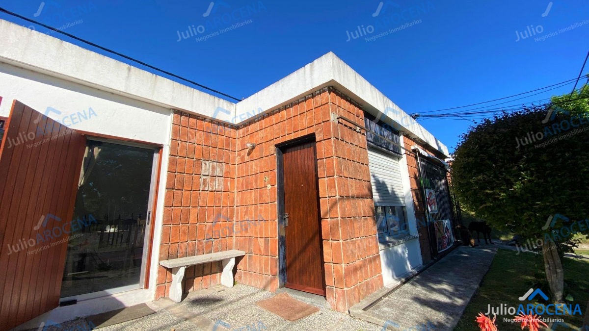 Casa ID.485 - Vivienda + Local Comercial