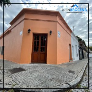 HERMOSA CASA EN ESQUINA BARRIO HISTORICO 