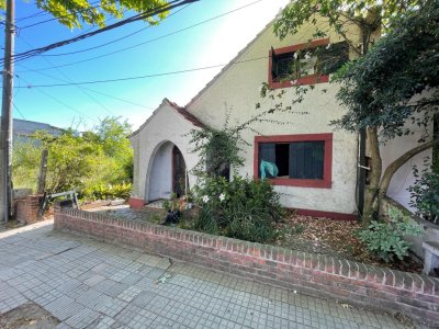 CASA CON 3 DORMITORIOS EN EL CENTRO