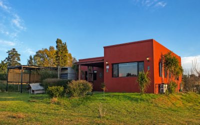 CASA CAMPESTRE EN BARRIO ALTOS DEL REAL  