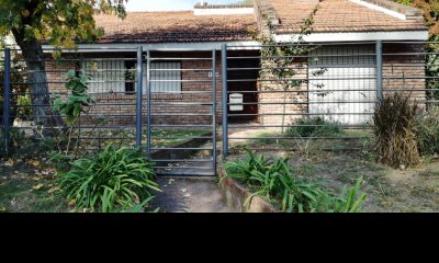 ¡GRAN CASA FAMILIAR EN Venta! 4 DORMITORIOS Y BARBACOA