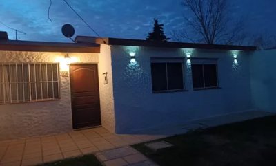 CASA TOTALMENTE AMOBLADA EN EL REAL 3 DORMITORIOS CON JARDIN Y PARRILLERO