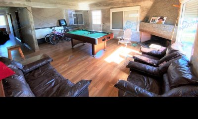 Casa De 7 Dorm. Con Amplio Terreno