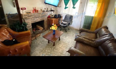 Casa con Apto.