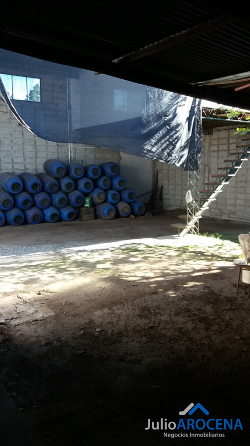 Galpón ID.1368 - HERMOSA CASA HABITACIÒN CON GALPON 