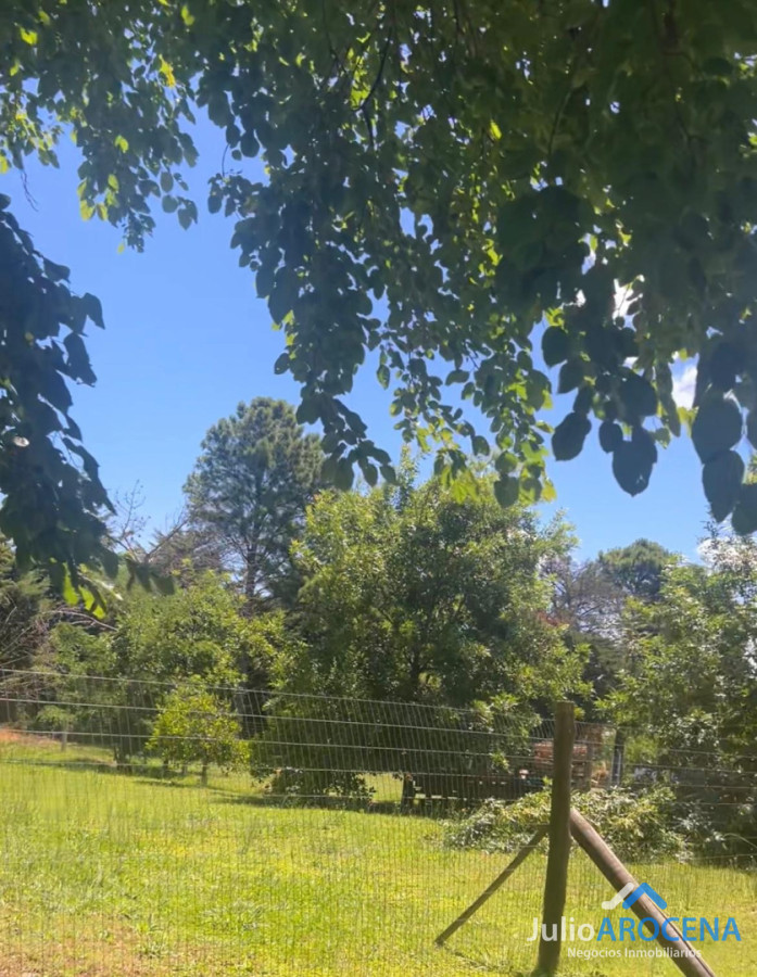 Galpón ID.1368 - HERMOSA CASA HABITACIÒN CON GALPON 