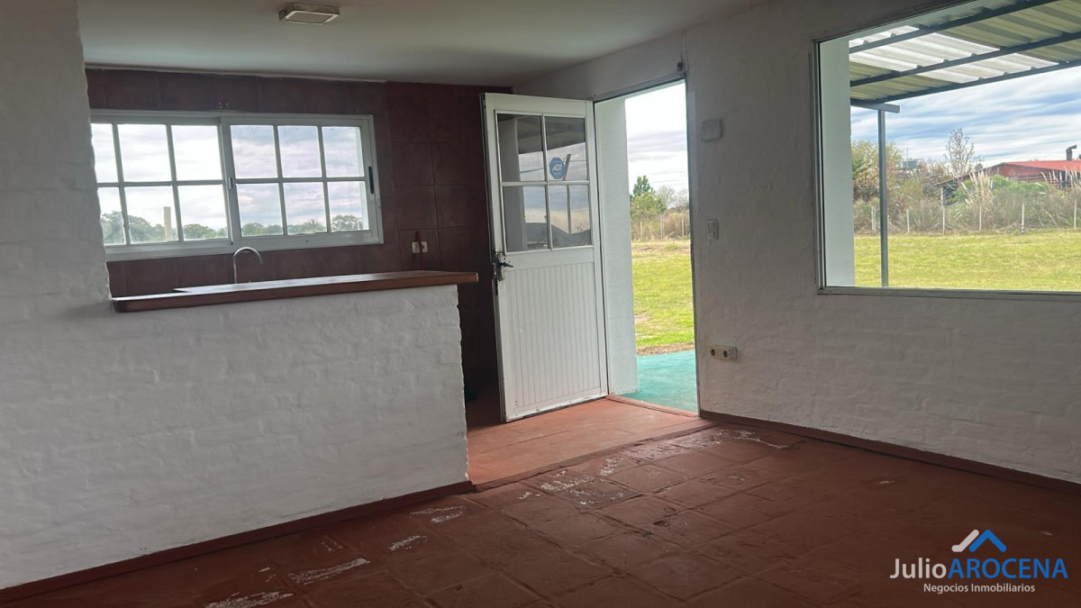 Chacra ID.1310 - HERMOSA CASA DE 6 DORMITORIOS 5 BAÑOS IDEAL PARA EMPRESAS - NEGOCIOS 