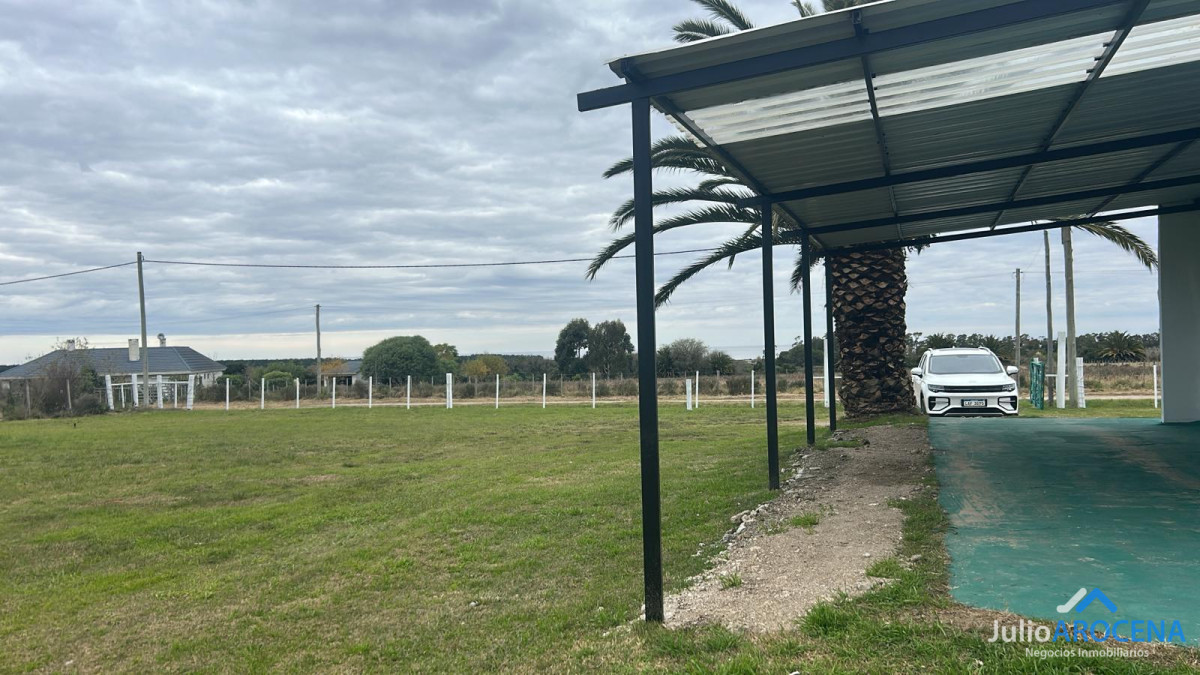 Chacra ID.1310 - HERMOSA CASA DE 6 DORMITORIOS 5 BAÑOS IDEAL PARA EMPRESAS - NEGOCIOS 