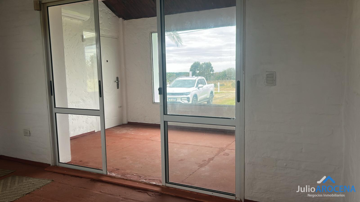 Chacra ID.1310 - HERMOSA CASA DE 6 DORMITORIOS 5 BAÑOS IDEAL PARA EMPRESAS - NEGOCIOS 