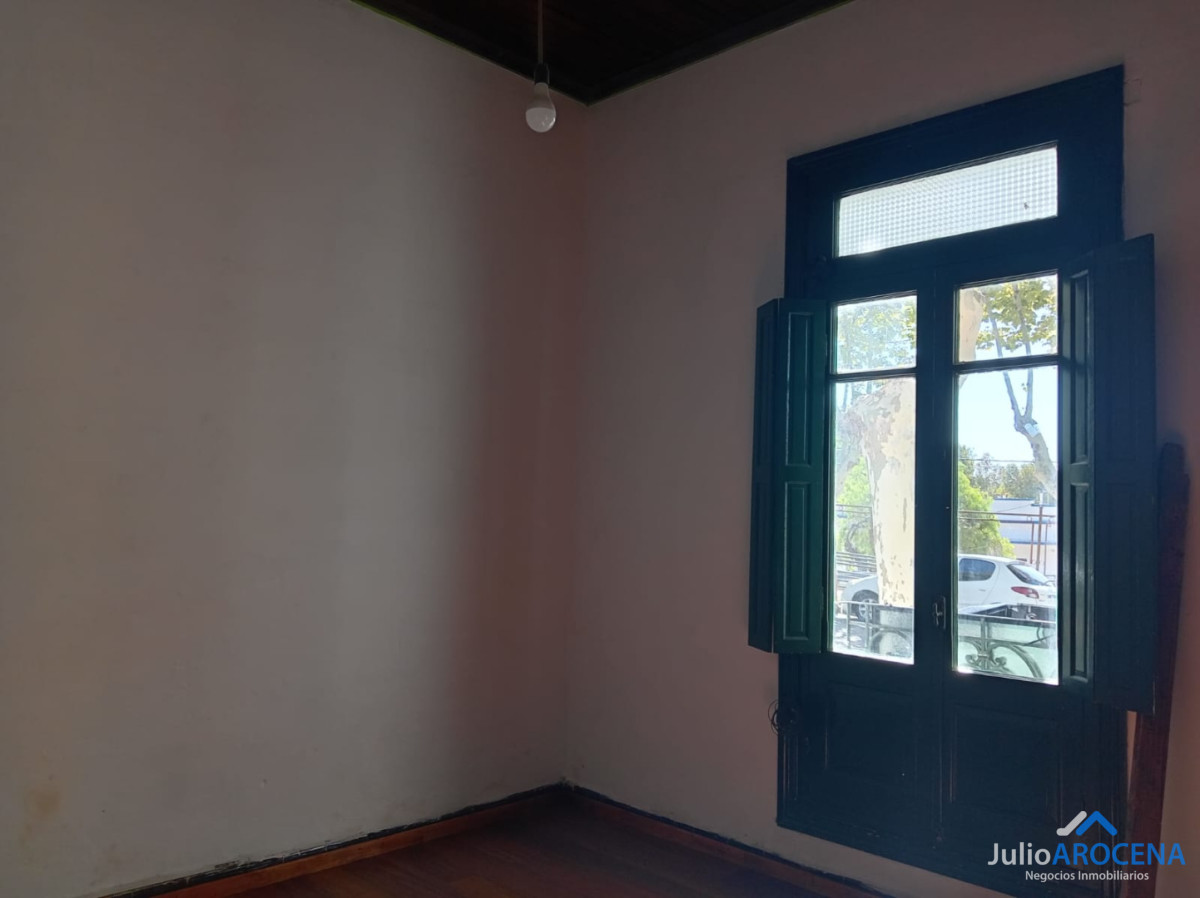 Local Comercial ID.1394 - EXCEPCIONAL LOCAL EN PLENO CENTRO DE COLONIA DE SACRAMENTO 
