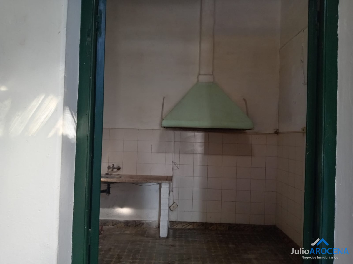 Local Comercial ID.1394 - EXCEPCIONAL LOCAL EN PLENO CENTRO DE COLONIA DE SACRAMENTO 