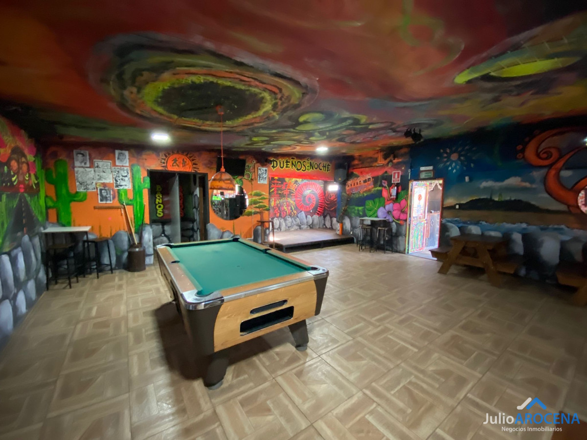 Local Comercial ID.626 - Local con cabaña en Colonia 