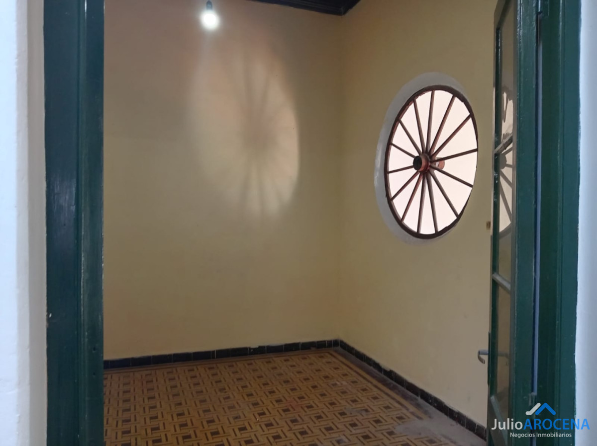 Local Comercial ID.1394 - EXCEPCIONAL LOCAL EN PLENO CENTRO DE COLONIA DE SACRAMENTO 