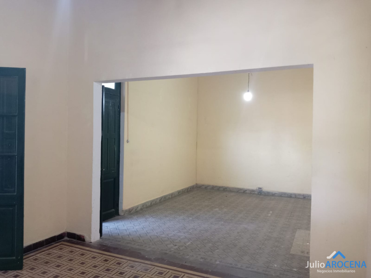 Local Comercial ID.1394 - EXCEPCIONAL LOCAL EN PLENO CENTRO DE COLONIA DE SACRAMENTO 