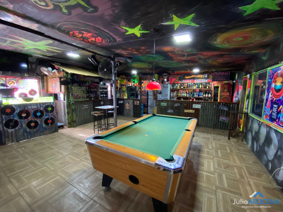 Local Comercial ID.626 - Local con cabaña en Colonia 