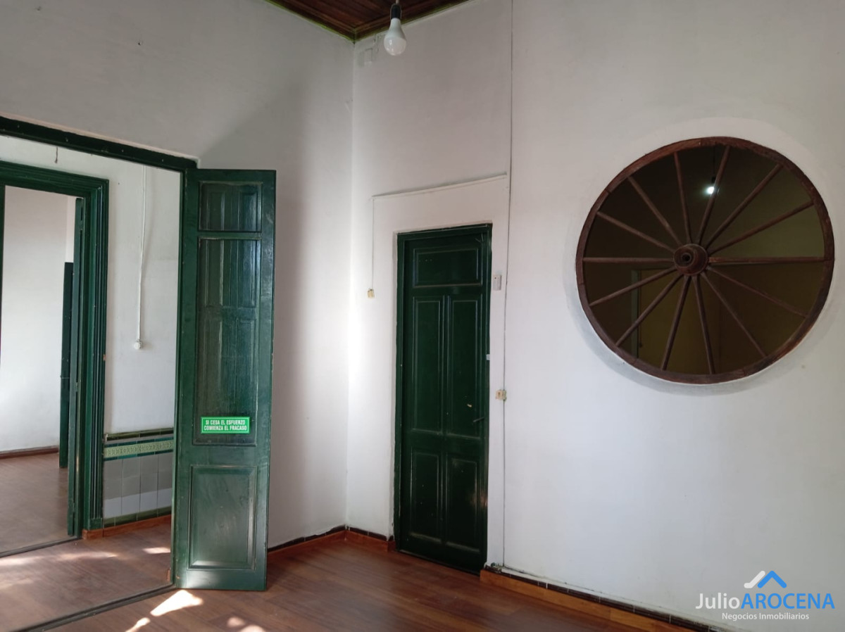 Local Comercial ID.1394 - EXCEPCIONAL LOCAL EN PLENO CENTRO DE COLONIA DE SACRAMENTO 