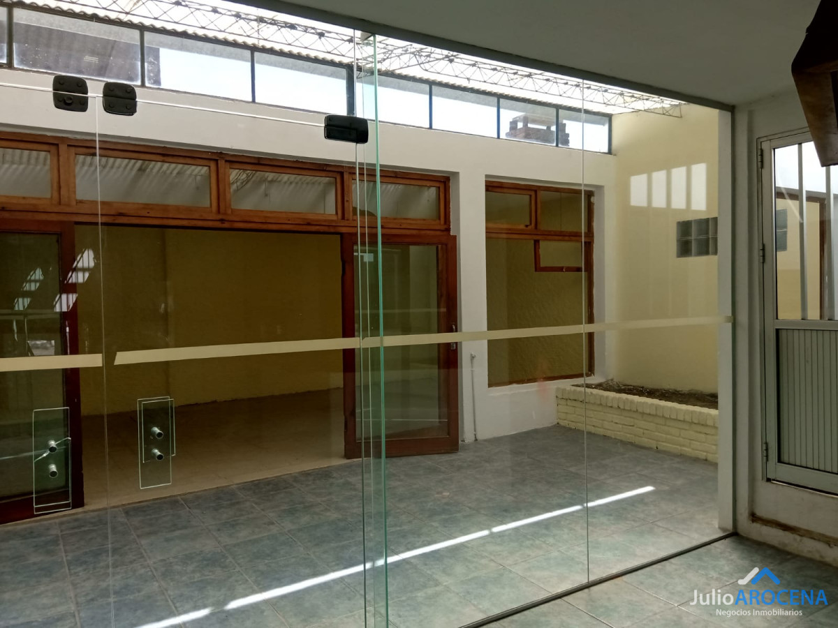 Local Comercial ID.1269 - EXCELENTE UBICACION LOCAL COMERCIAL