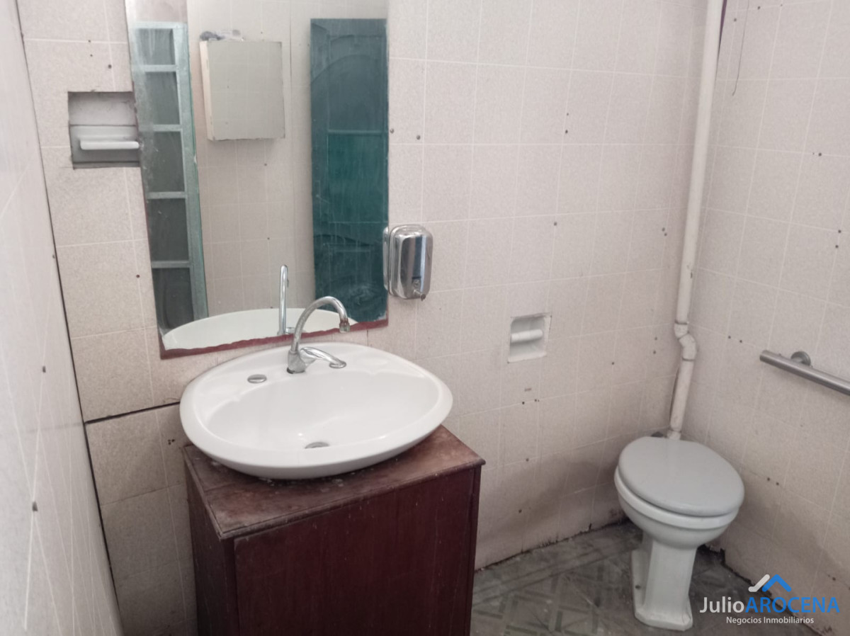 Local Comercial ID.1394 - EXCEPCIONAL LOCAL EN PLENO CENTRO DE COLONIA DE SACRAMENTO 