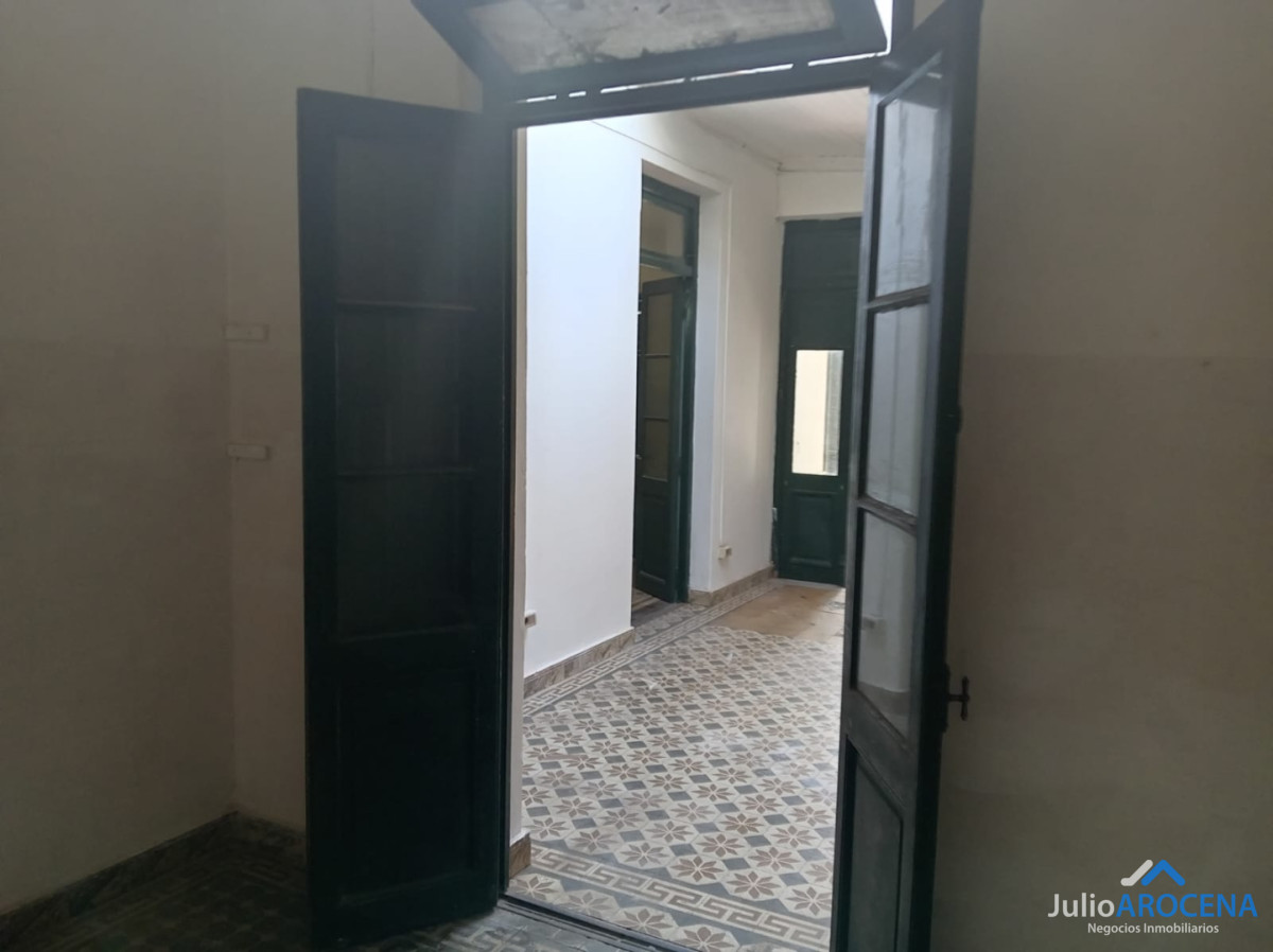 Local Comercial ID.1394 - EXCEPCIONAL LOCAL EN PLENO CENTRO DE COLONIA DE SACRAMENTO 