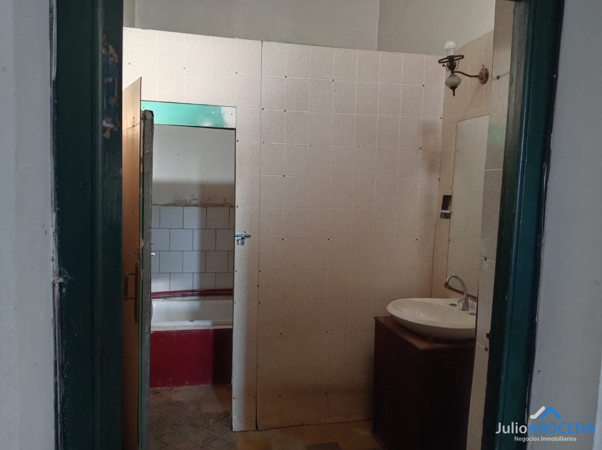 Local Comercial ID.1394 - EXCEPCIONAL LOCAL EN PLENO CENTRO DE COLONIA DE SACRAMENTO 