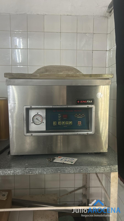 Local Comercial ID.1348 - OPORTUNIDAD IMPERDIBLE - CARNICERÍA COMPLETAMENTE EQUIPADA Y DE GRAN TRAYECTORIA