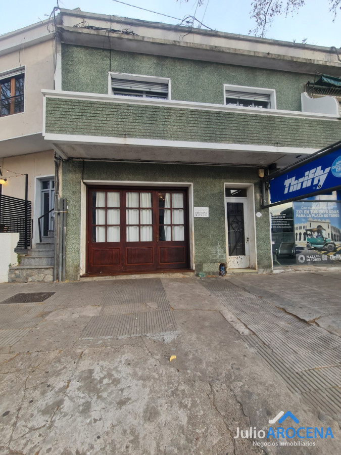Local Comercial ID.1452 - INMUEBLE COMERCIAL CON MUCHO POTENCIAL
