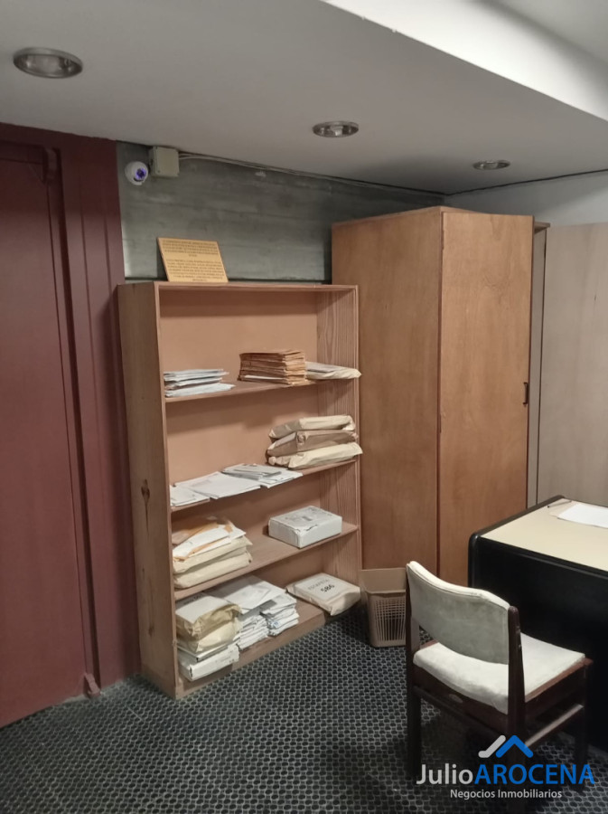 Local Comercial ID.1391 - IMPORTANTE PROPIEDAD COMERCIAL DESARROLLADA EN DOS PLANTAS 