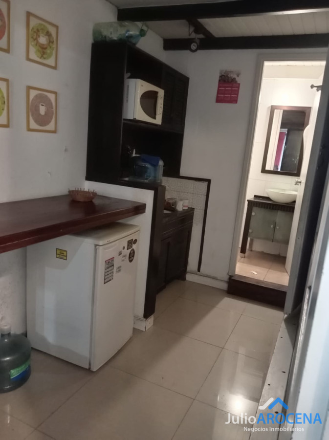 Local Comercial ID.1391 - IMPORTANTE PROPIEDAD COMERCIAL DESARROLLADA EN DOS PLANTAS 